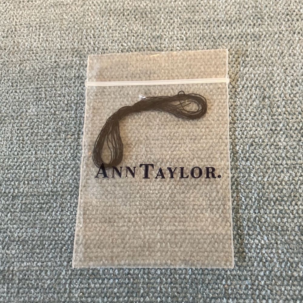 Black Ann Taylor Thread